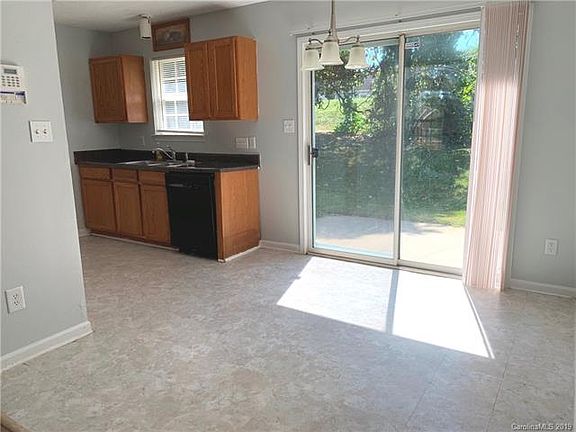 5th image of 2509 Hemby Woods Dr