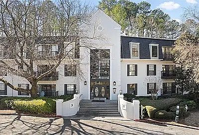 2nd image of 2113 Pine Heights Dr NE #2113