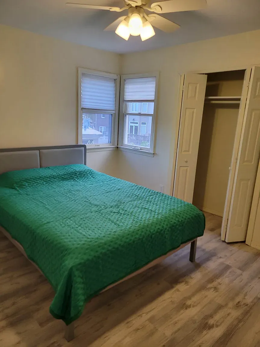 270 Greeley Avenue — Photo 3