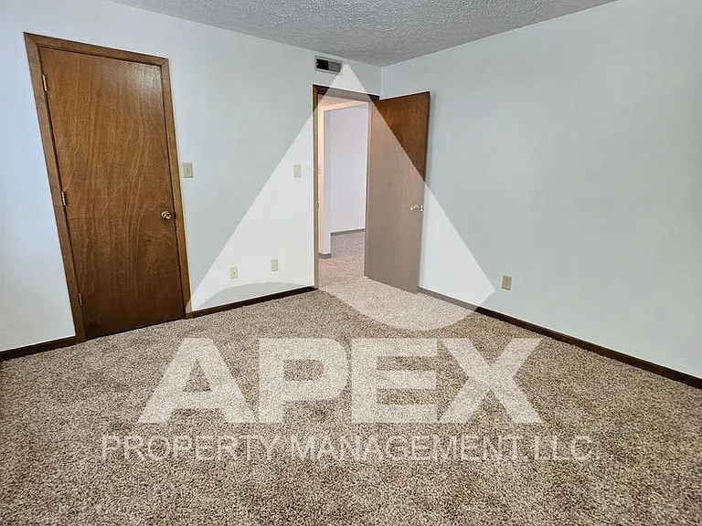5615 Jacksboro Pike #11 — Photo 16