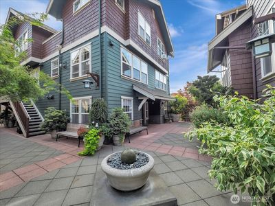 5430 California Avenue SW #3B, Seattle, WA, 98136
