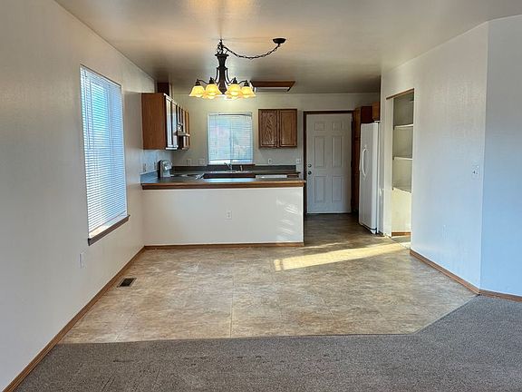 3rd image of 1708 S 11th Ave APT 3