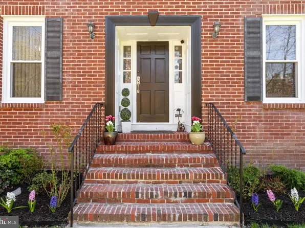 37 Maine Trl, Medford, NJ 08055