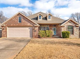 3985 Benjamin Ln, Springdale, AR 72764