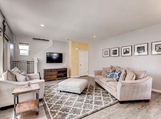 9785 Dunning Cir, Highlands Ranch, CO 80126