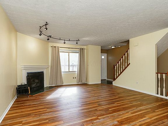 4th image of 1940 Rockdale Dr #54