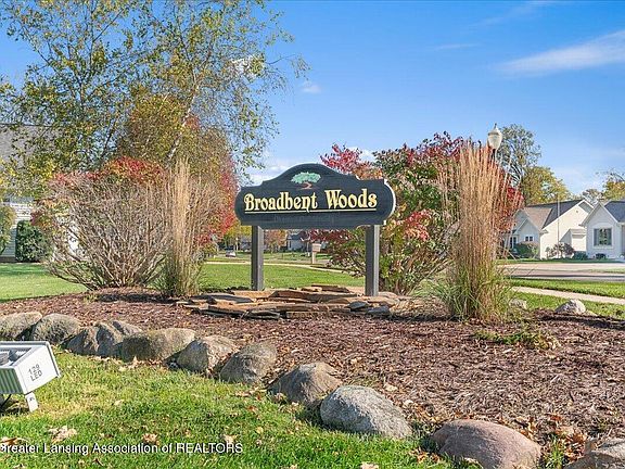 2nd image of 1218 Sweetgrass Dr