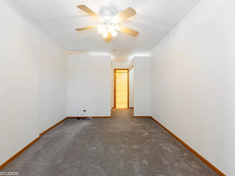 910 S Michigan Ave #1306 — Photo 11