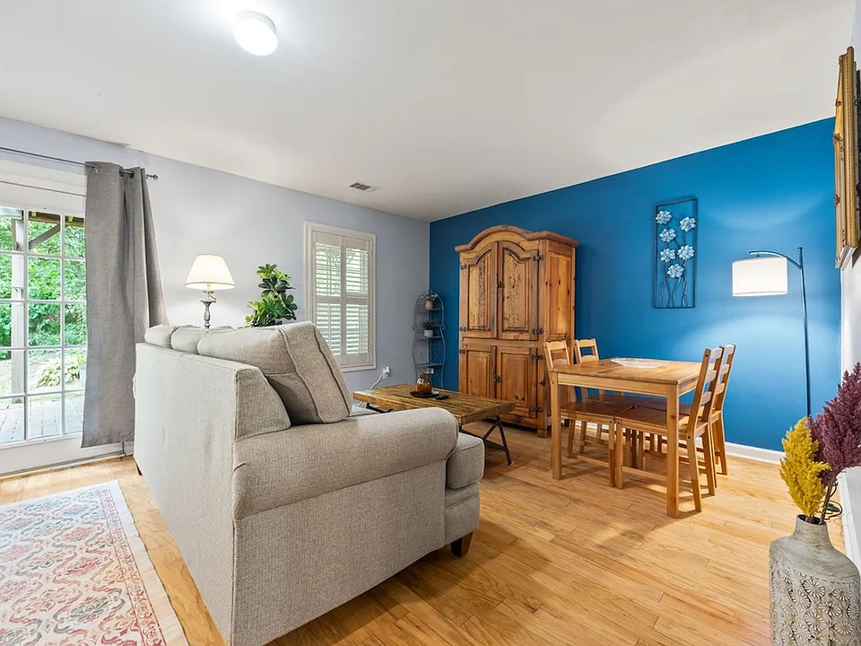3613 Southland Dr NE #ID1609576P