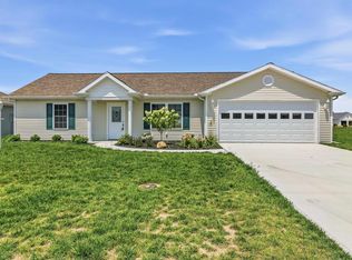 66 Cobblestone Blvd, Gas City, IN 46933
