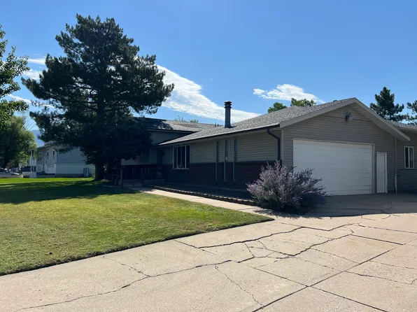 2215 W 2475 N, Farr West, UT 84404