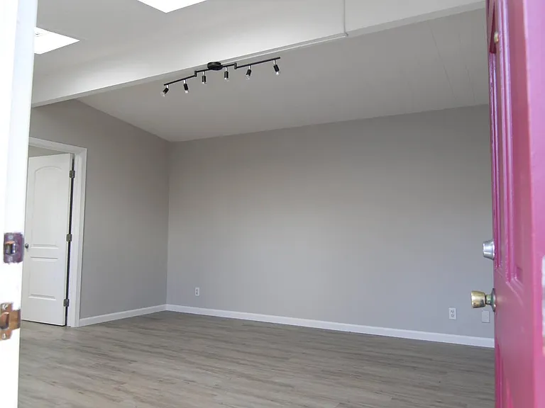 3271 Alma St — Photo 47