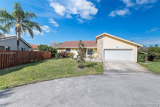 1st image of 4112 NW 70th Way