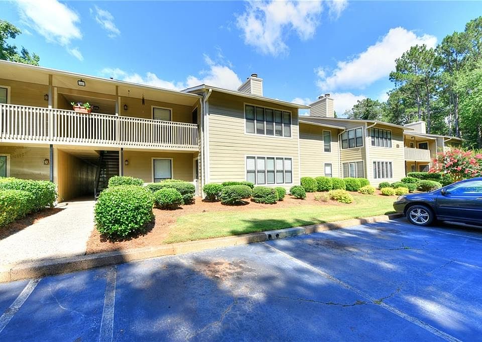1st image of 218 River Mill Cir