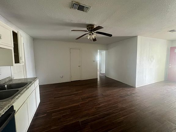 4th image of 3419 Avenue B