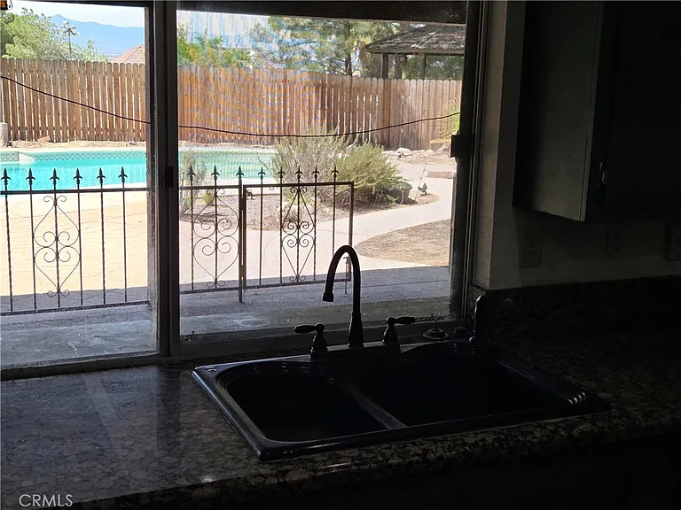 19145 Tomahawk Rd — Photo 10