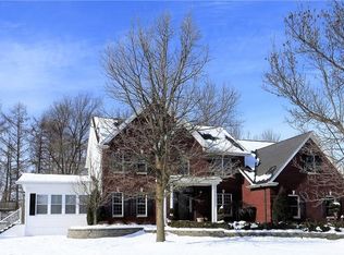 5512 Old Goodrich Rd, Clarence, NY 14031