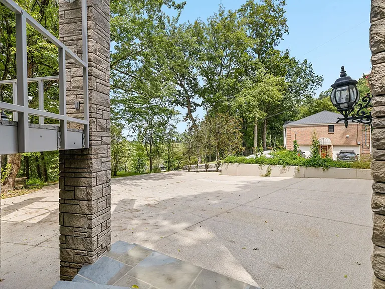 5729 Stoneway Trl — Photo 22