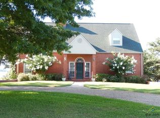 21905 Bluewater Rd, Chandler, TX 75758