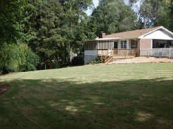 2nd image of 1828 Wynridge Dr SE