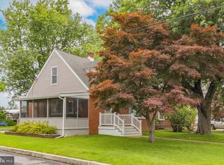 948 Galbreath Ave, Marcus Hook, PA 19061