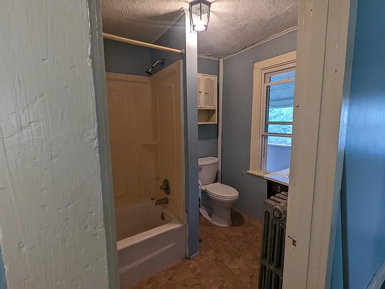 435 N Spring St #21 — Photo 3
