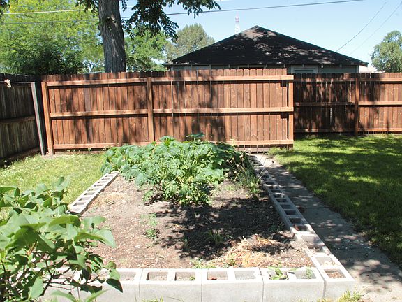Raised block garden