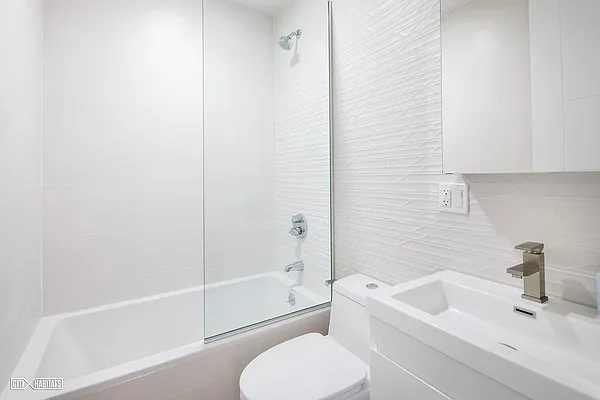 Sold by Citi Habitats | media 19