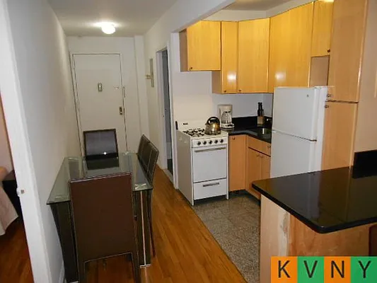 Rented by KVNY Soho | media 92