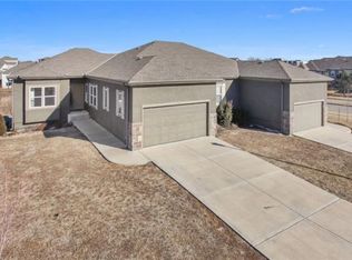22050 W 116th Ter, Olathe, KS 66061