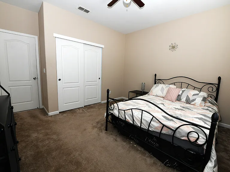 1707 Rio Grande Way — Photo 37