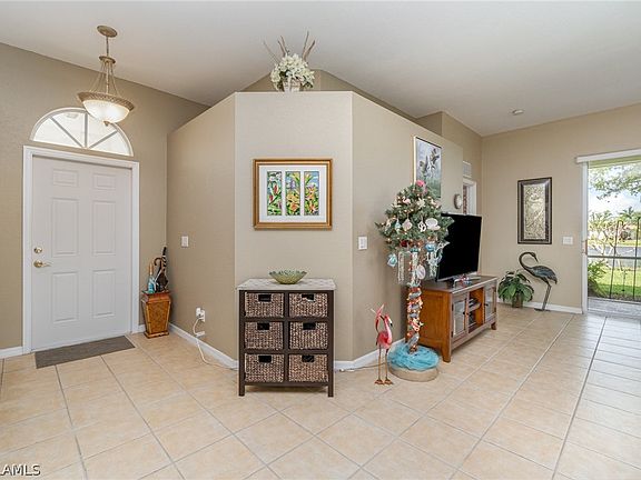 4th image of 2692 Sunset Lake Dr