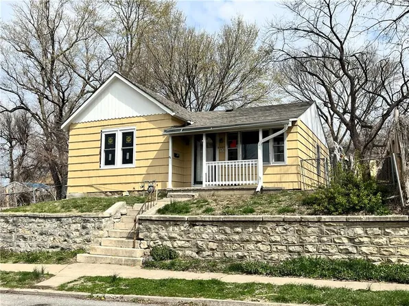 1405 S 16th St, Saint Joseph, MO 64503