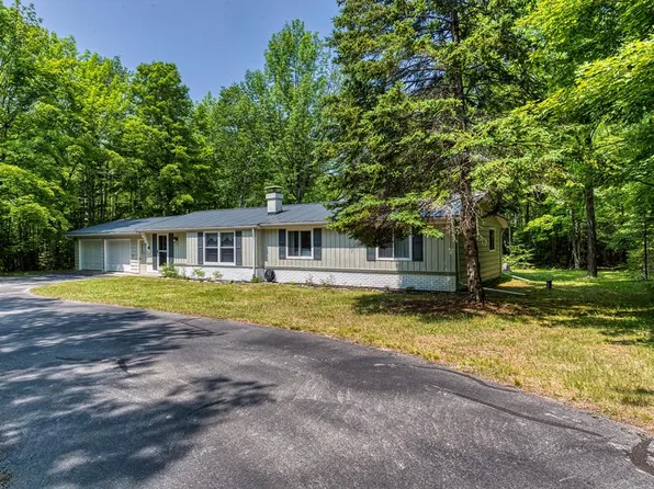 744 Isle View Rd, Ellison Bay, WI 54210