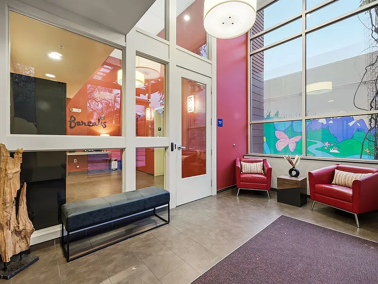 Borealis Apartments — Photo 8