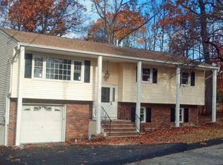 18 Musconetcong Ave, Hopatcong, NJ 07843