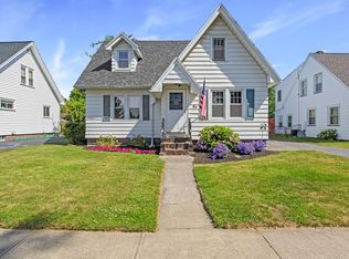 84 Chimayo Rd, Rochester, NY 14617