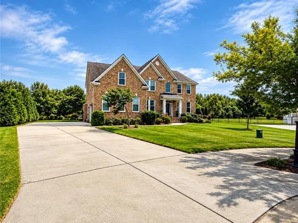 1901 Dale Greene Pl, Virginia Beach, VA 23456