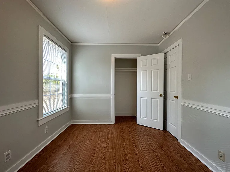 4024 Macarthur Dr — Photo 10