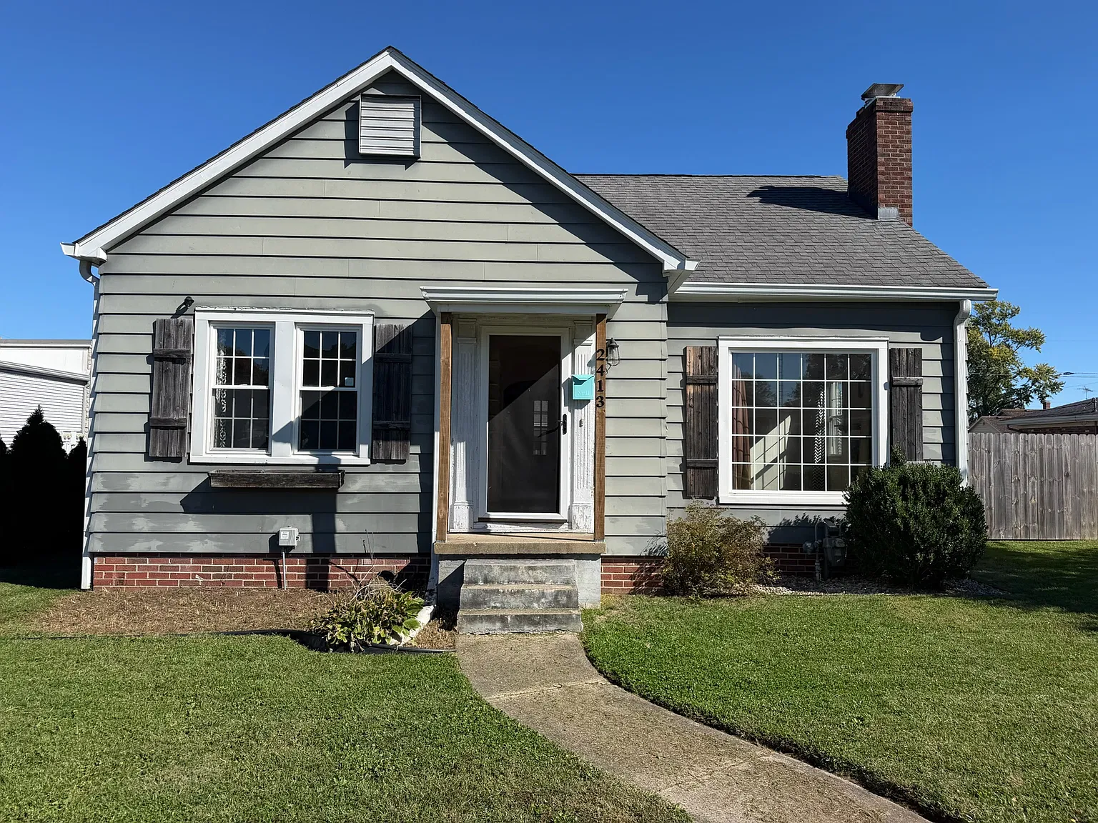 3 bed, 2756 sqft, $2,300 — Photo 1