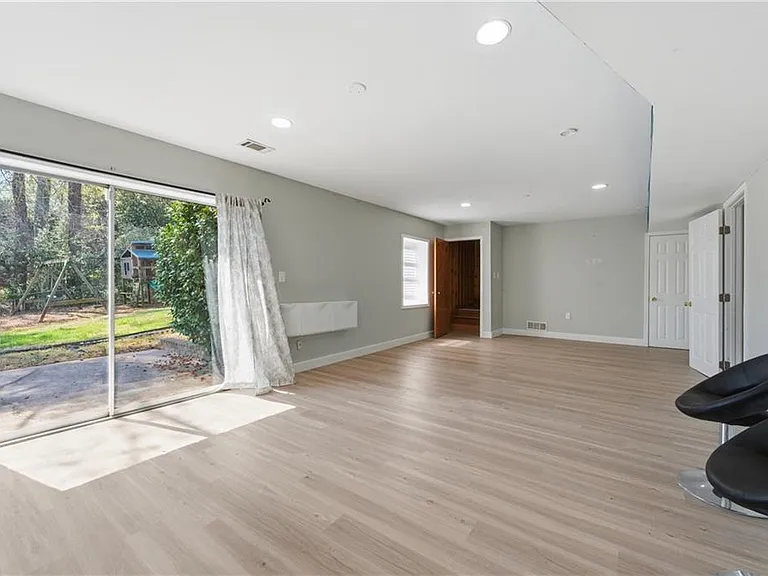 3457 Springside Dr — Photo 30