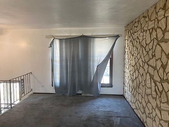2nd image of 372 Luella Ave