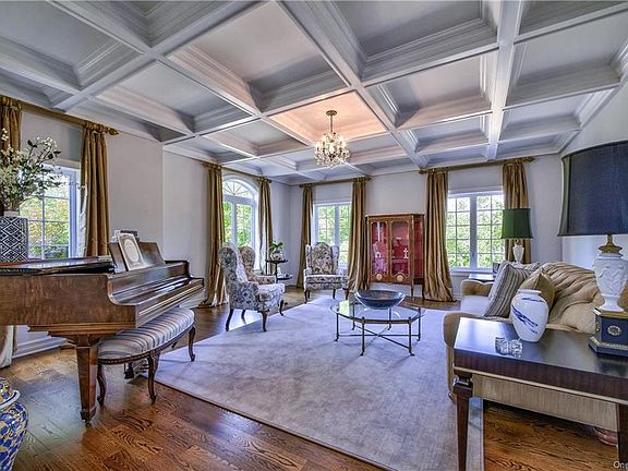 5th image of 31 Greenwich Ave