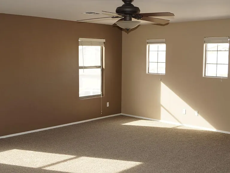 3761 W Wayne Ln — Photo 24