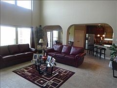 5th image of 3217 Montebello