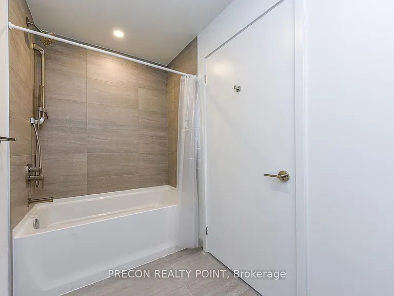 1 Fairview Rd E #3004 — Photo 14