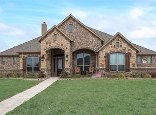 176 Sapphire Ln, Waxahachie, TX 75165
