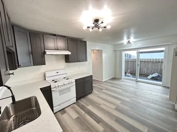 2530 Elm St #A, Napa, CA 94558