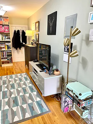 Rented by Remax Real Estate Professionals | media 29