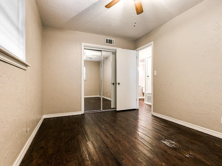 316 Rosewood Dr — Photo 15